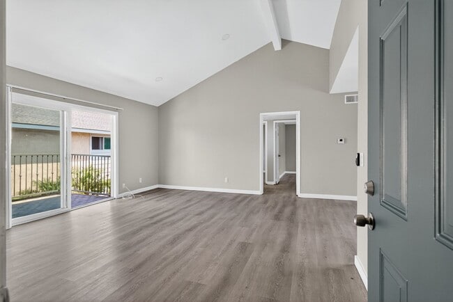Foto del edificio - 8101 Larson Ave