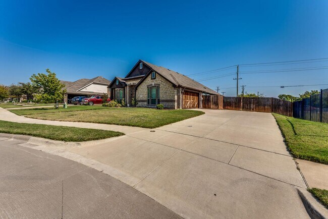 Foto del edificio - 4822 Windfern Way