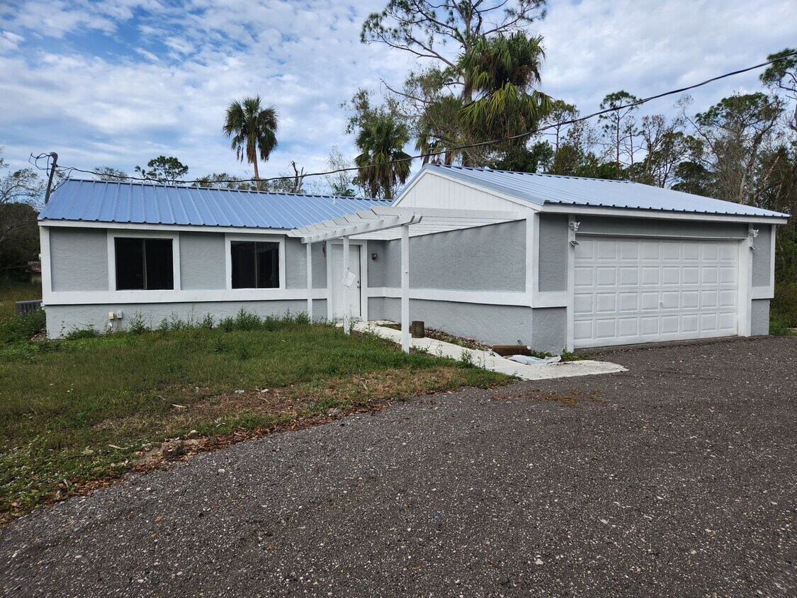 19511 Slater Rd, North Fort Myers, FL 33917 House Rental in North