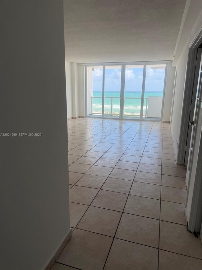 Building Photo - 5601 Collins Ave