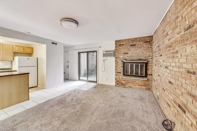 Foto del edificio - 862 W Lill Ave
