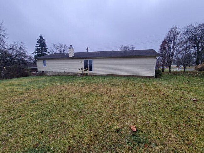 Building Photo - NOW AVAILABLE! - 488 TODHUNTER ROAD, MONRO...