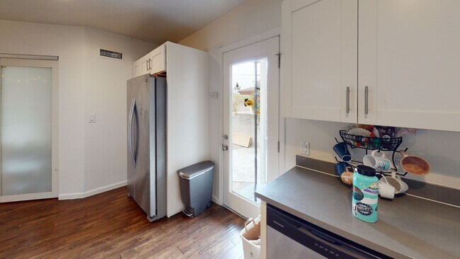 Foto del edificio - Steps to SDSU!