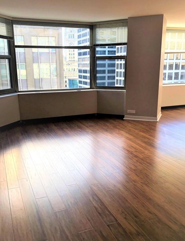 Building Photo - 535 N Michigan Ave