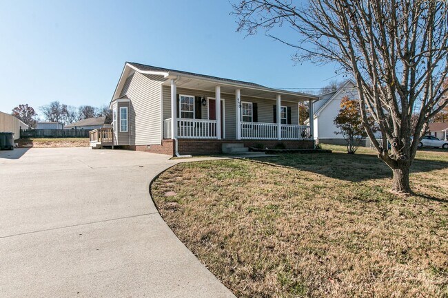 Building Photo - 940 Applegrove Cir