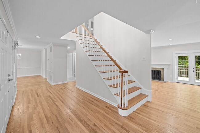 Building Photo - 6609 Heidi Ct