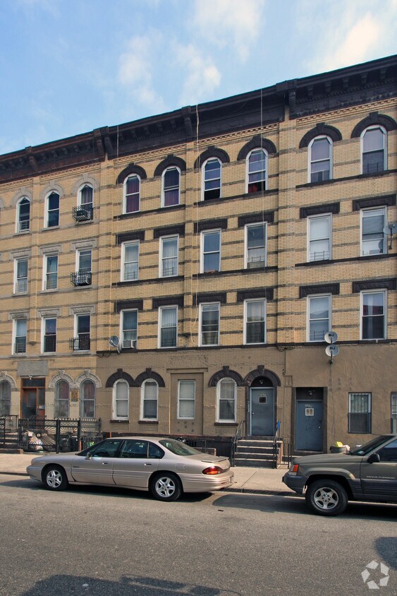 Building Photo - 727 Knickerbocker Ave
