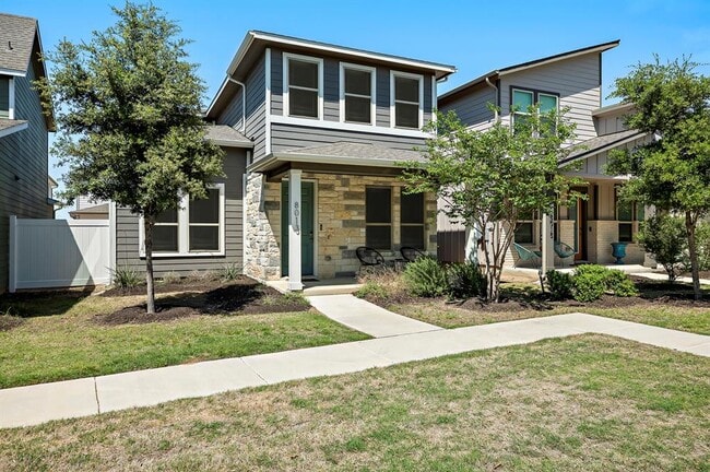 Building Photo - 8013 Lennon Dr