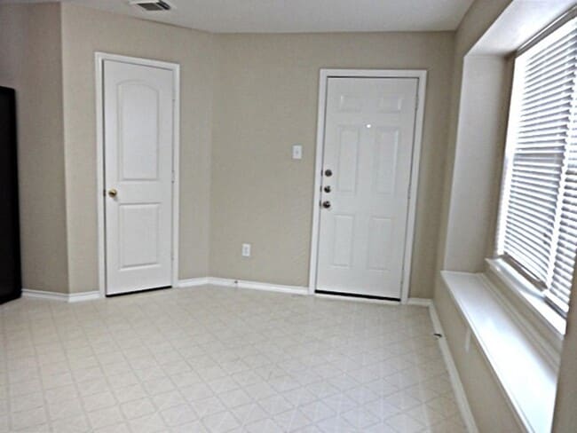 Foto del edificio - 9510 Narnia Springs Ct