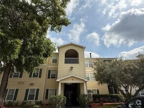 Building Photo - 18267 Bridle Club Dr