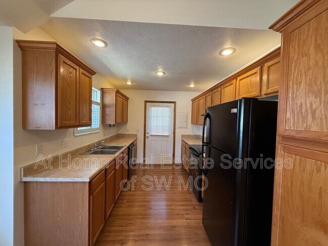 Foto del edificio - 601-603 W Bryant St