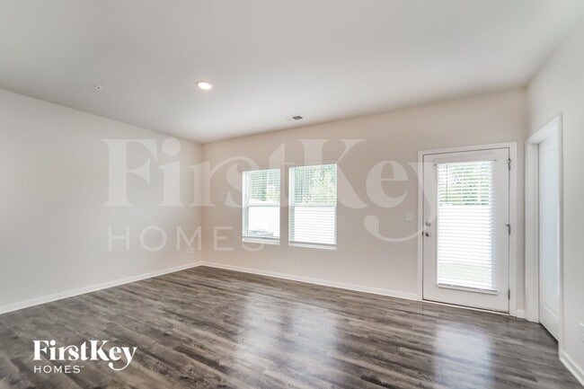 Foto del edificio - 2035 Cypress Village Dr NW