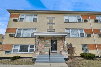 Building Photo - 10351 S Hale Ave