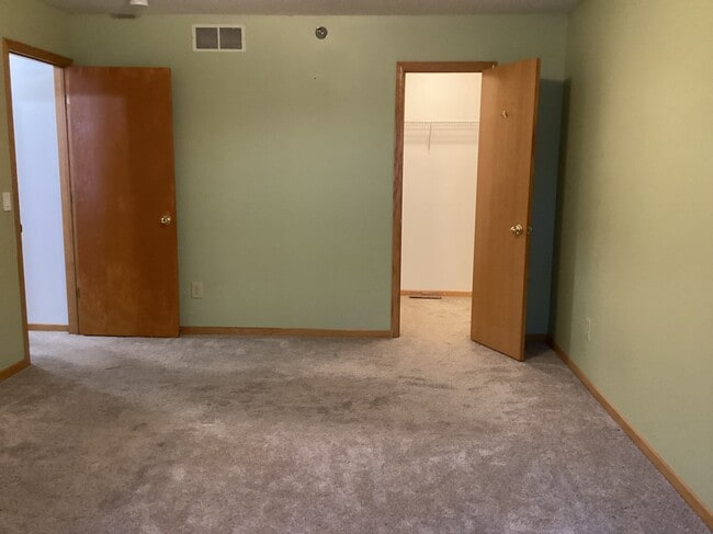 Building Photo - 14543 Cobalt Ave