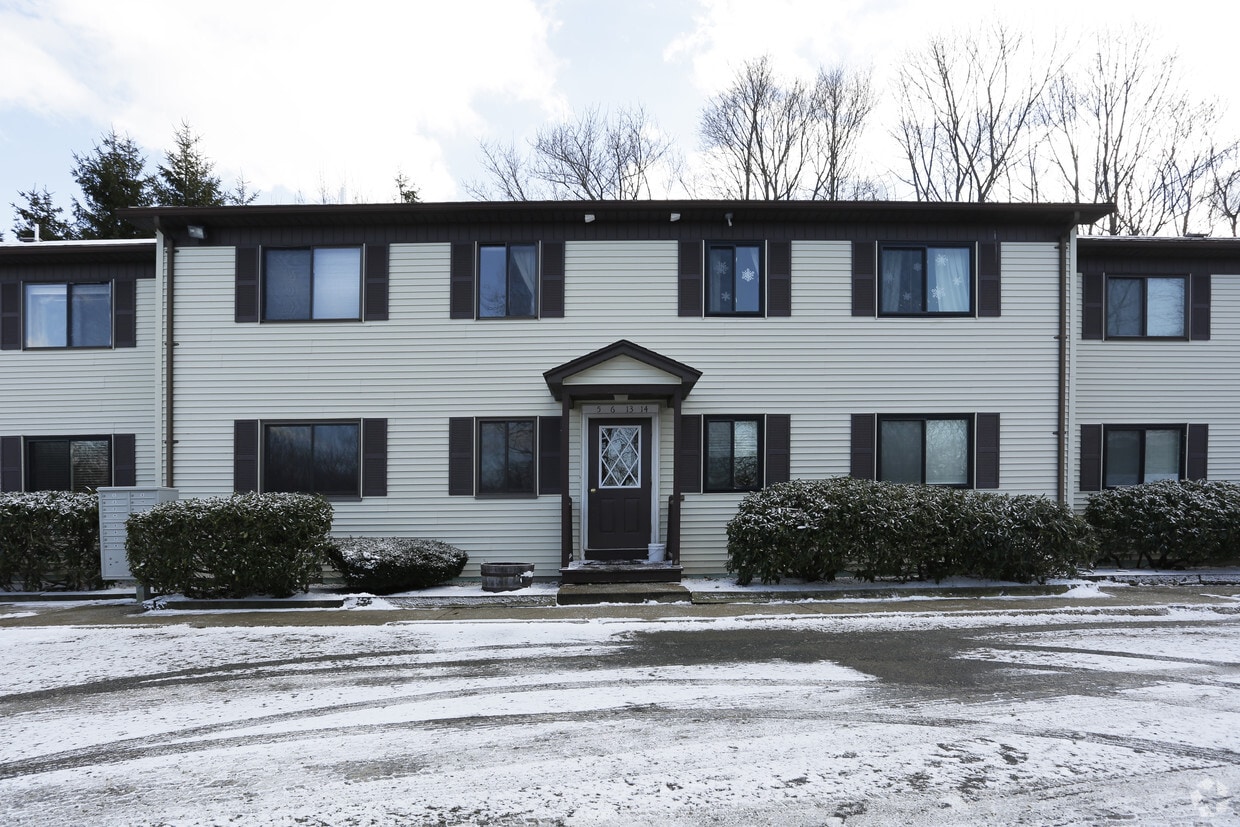 16 Cleveland Pl, Gloucester, MA 01930 Apartments in Gloucester, MA