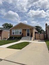 Building Photo - 3725 W 80th St