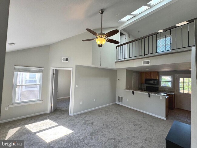 Foto del edificio - 4354 Pembrook Village Dr