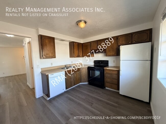Building Photo - 1524 S Denver Ave