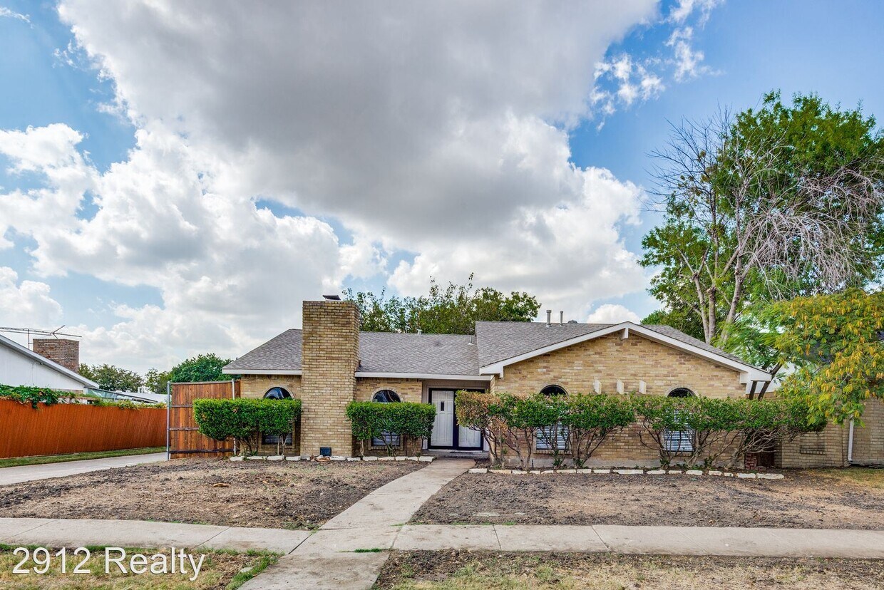 Foto principal - 3 br, 2 bath House - 1930 Rambling Ridge