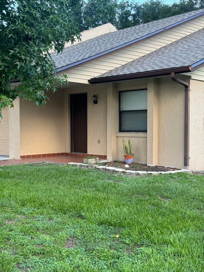 Foto del edificio - Two bedroom two bathroom townhome!