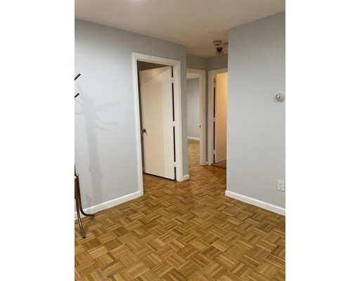 Foto del edificio - 200 Newbury Ave