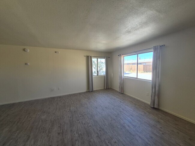 Foto del edificio - 61464 Desert Air Rd