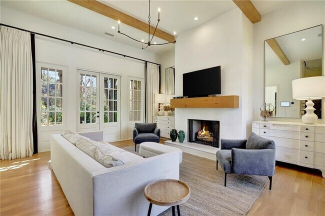 Building Photo - 118 Gainey Ln
