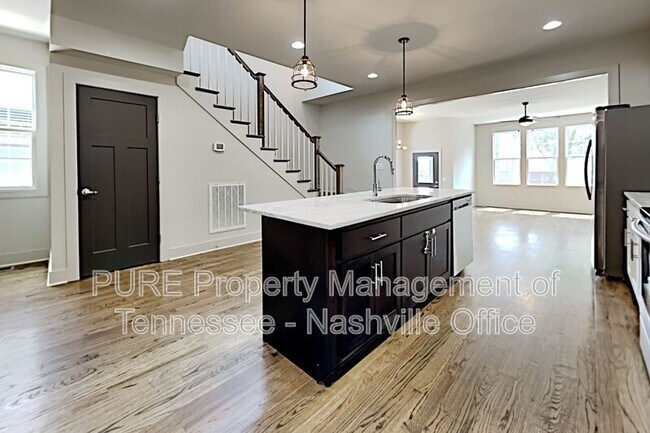 Foto del edificio - 634B Vernon Ave