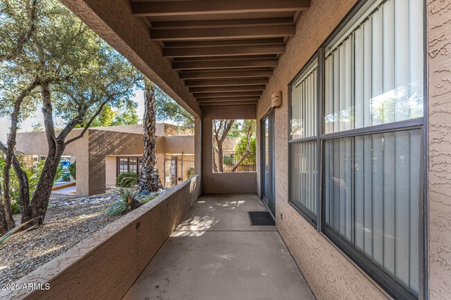 Building Photo - 16657 E Gunsight Dr