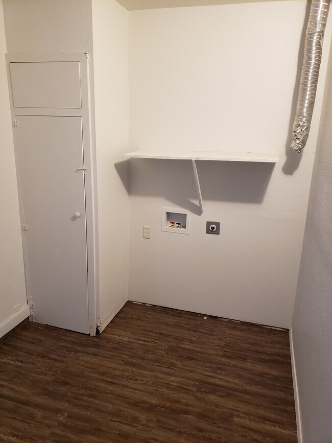 Foto del edificio - 724 NE 81st St