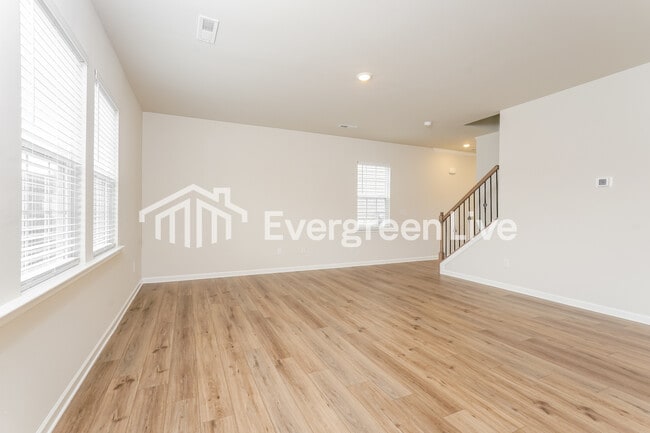 Foto del edificio - 5579 Hydrangea St