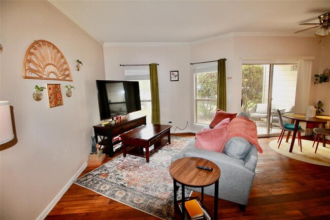 Foto del edificio - 6000-14 Shepherd Mountain Cove