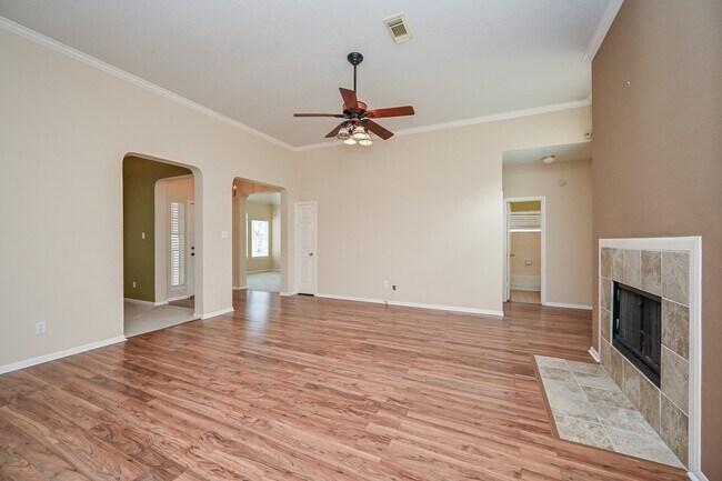 Foto del edificio - 4606 Topaz Trail Dr