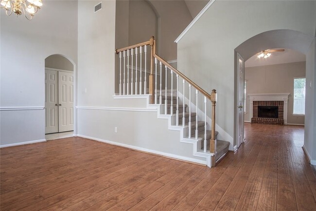 Building Photo - 3710 Heritage Colony Dr