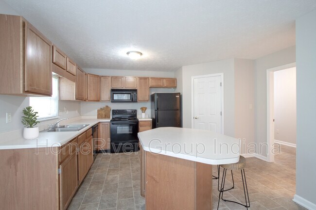 Building Photo - 2323 Peter Ct