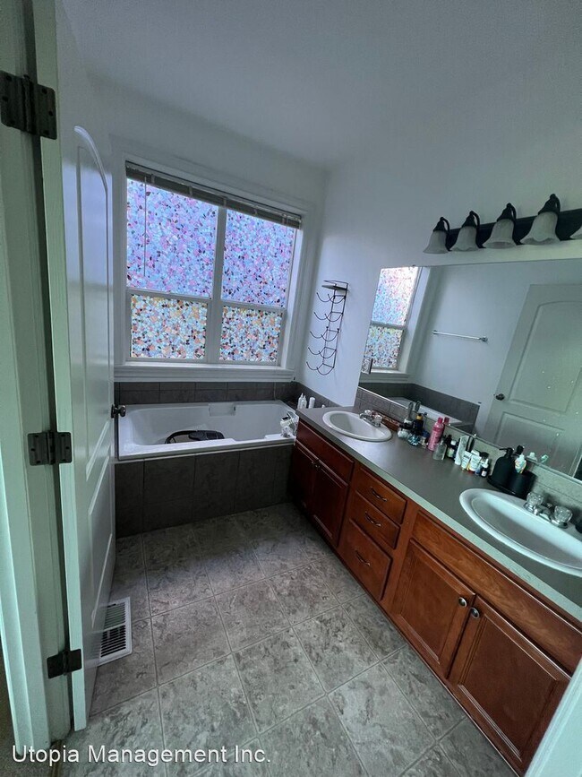 Foto del edificio - 3 br, 2.5 bath House - 3328 SE 30th St