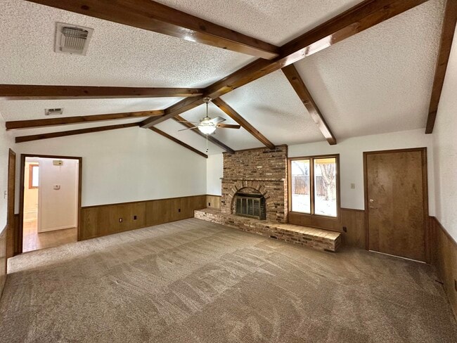 Building Photo - 510 N Gardner Ave