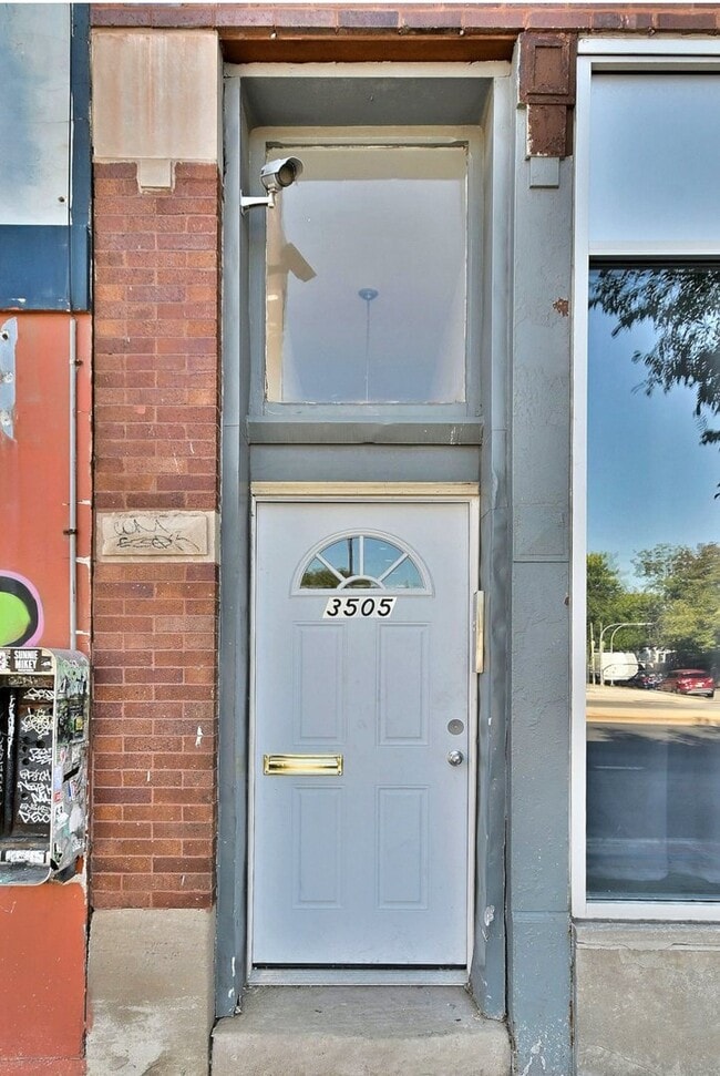 Building Photo - 3505 W North Ave