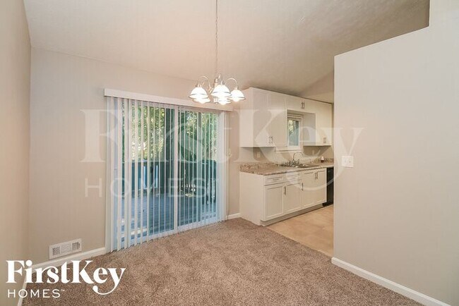 Building Photo - 120 Buck Creek Ct