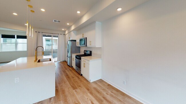 Foto del edificio - Delightful 3/2.5 condo in Rancho Cucamonga...