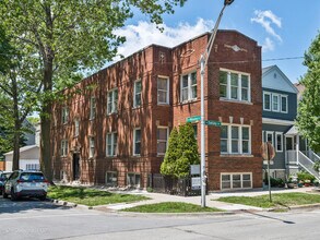 Building Photo - 5134 N Oakley Ave