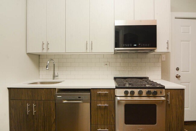 Building Photo - 3001 N Central Park Ave