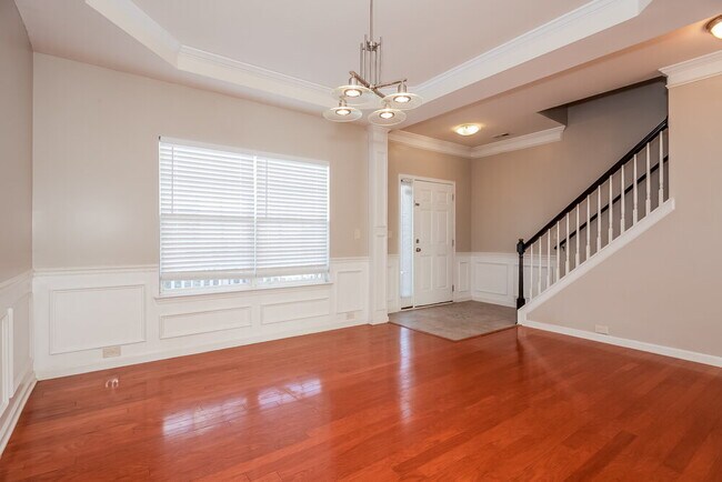 Foto del edificio - 7913 Bushy Creek Dr