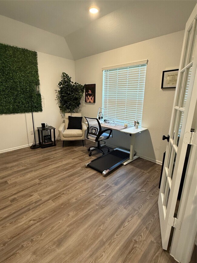 Foto del edificio - 3618 Oakvale Dr