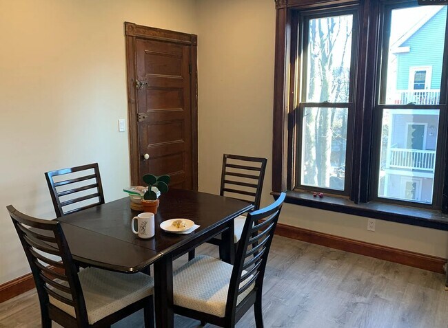 Foto del edificio - 174 Saint Alphonsus St