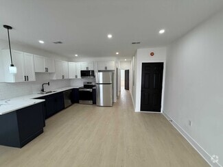 Building Photo - 1012 W Lanvale St