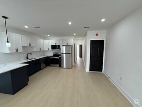 Building Photo - 1012 W Lanvale St