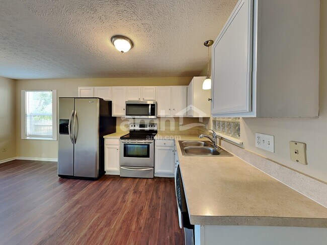 Building Photo - 3131 Fayburrow Dr