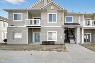 Building Photo - 1320 SE Florence Dr
