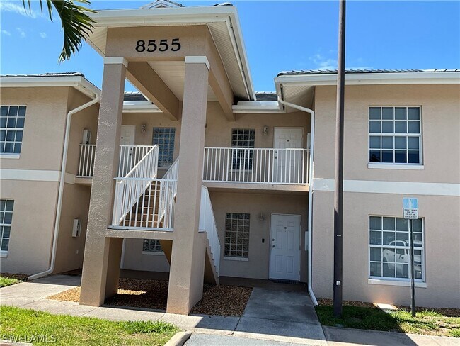 Foto del edificio - 8555 Bernwood Cove Loop